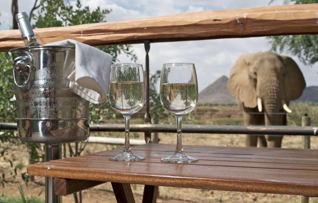 Ashnil Samburu Camp Hotel Buitenkant foto